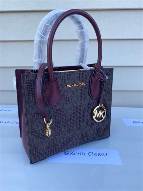 Michael Kors MK Mercer MD Messanger Bag 